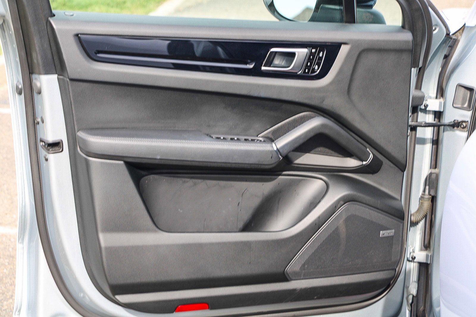 Used 2020 Porsche Cayenne S image 20