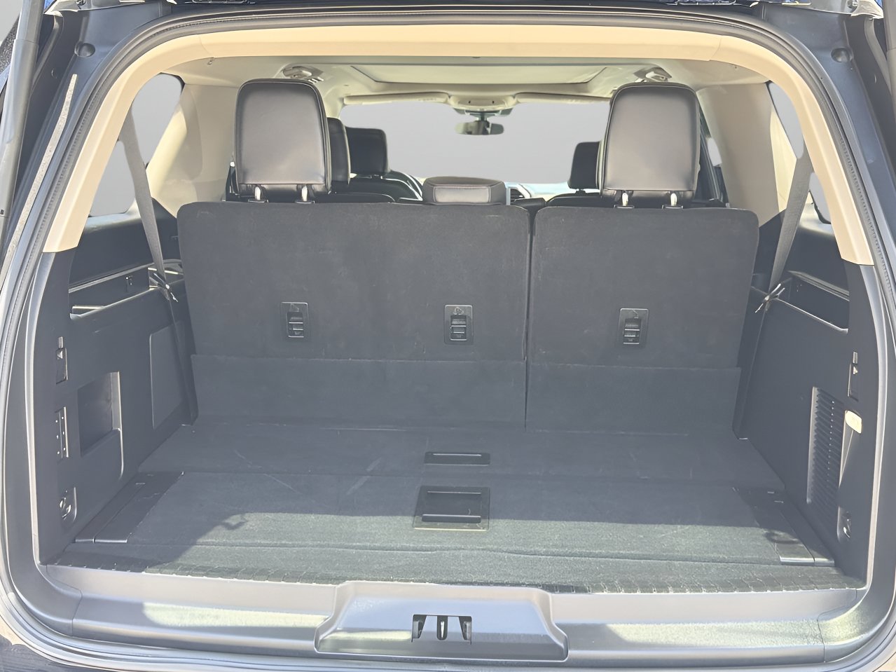 Used 2021 Ford Expedition Max Platinum AWD/4WD image 8