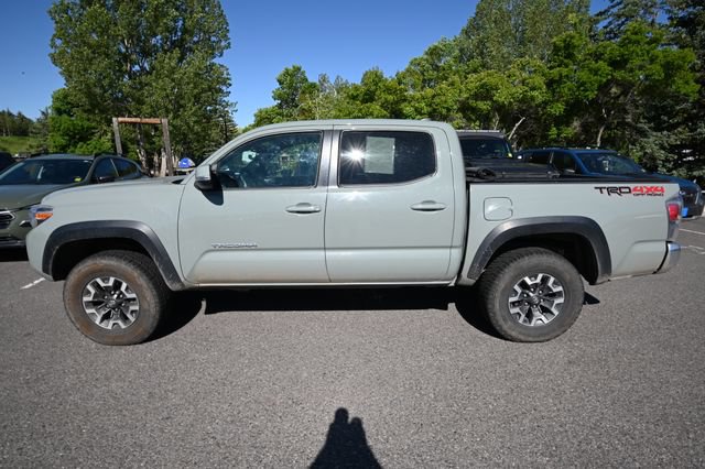 Used 2022 Toyota Tacoma TRD Off-Road AWD/4WD image 2