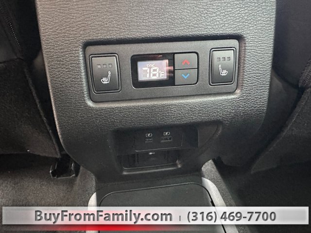 Used 2023 Mitsubishi Outlander SEL image 40