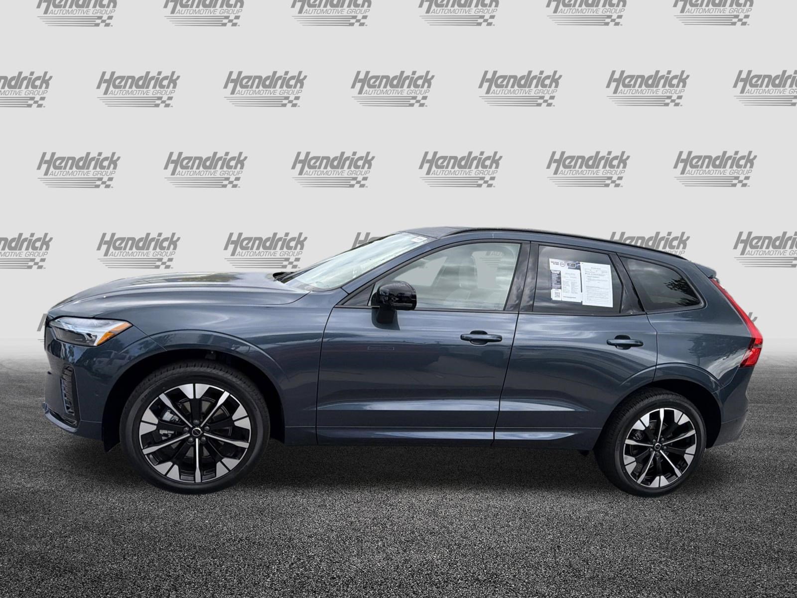 Used 2026 Volvo XC60 B5 Plus w/ Protection Package Premier image 7