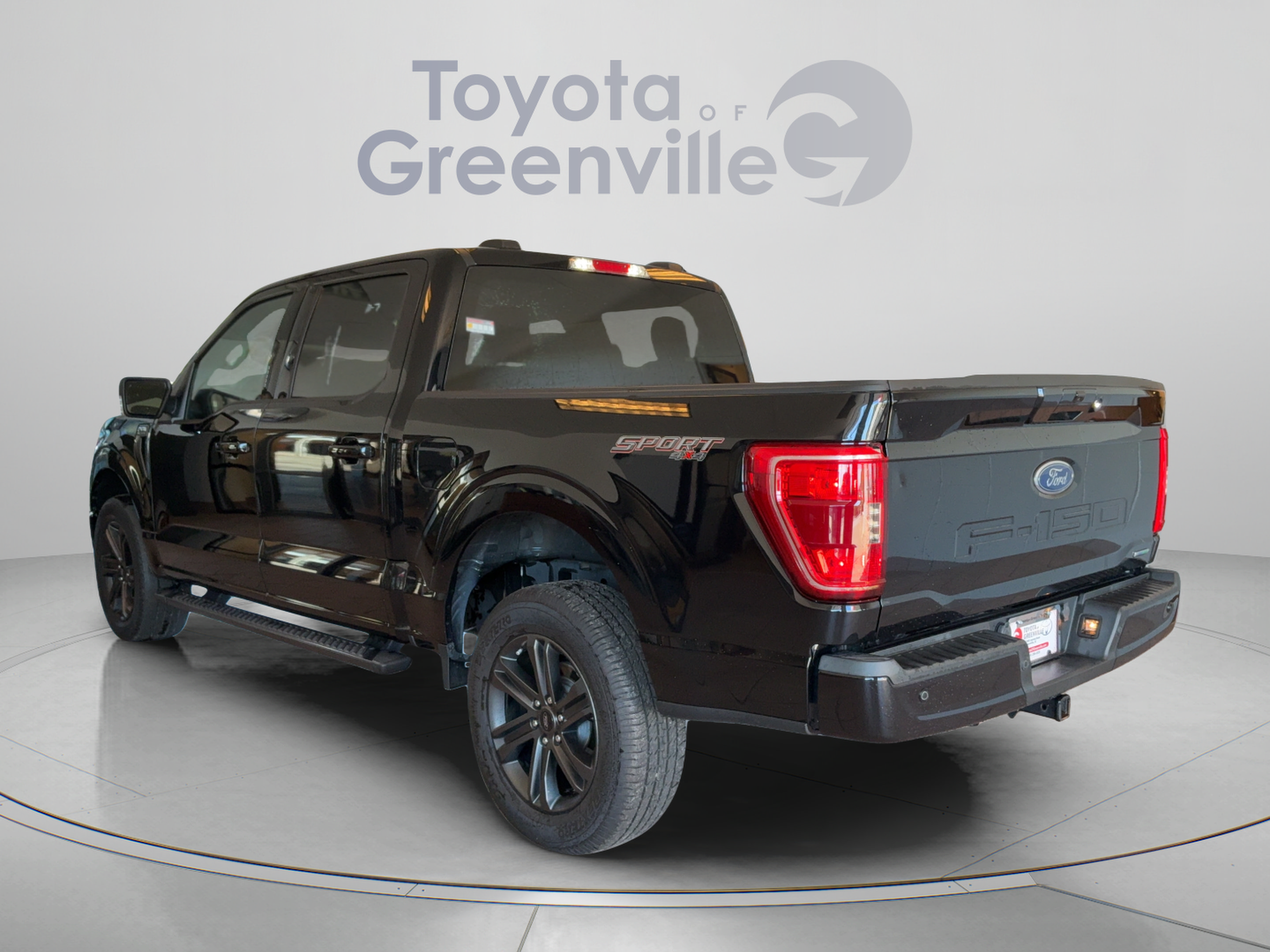 Used 2022 Ford F150 XLT w/ Equipment Group 302A High AWD/4WD image 4