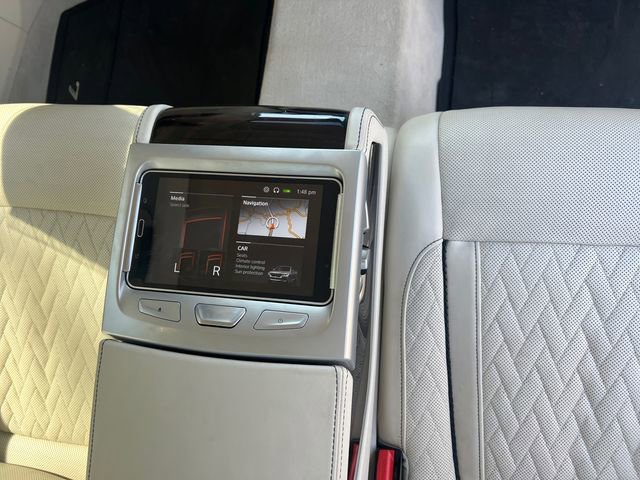 Used 2020 BMW 745e xDrive AWD/4WD image 19