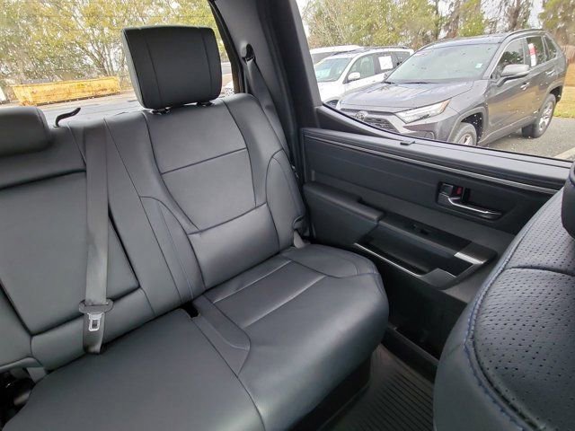 Used 2025 Toyota Tundra Platinum AWD/4WD image 6