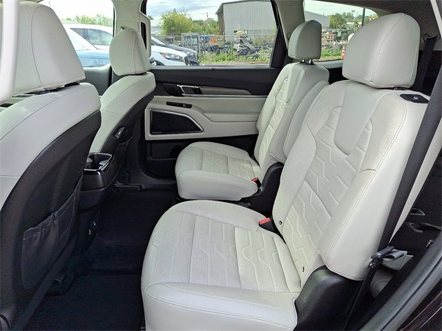 Used 2021 Kia Telluride SX w/ SX Prestige Package image 10