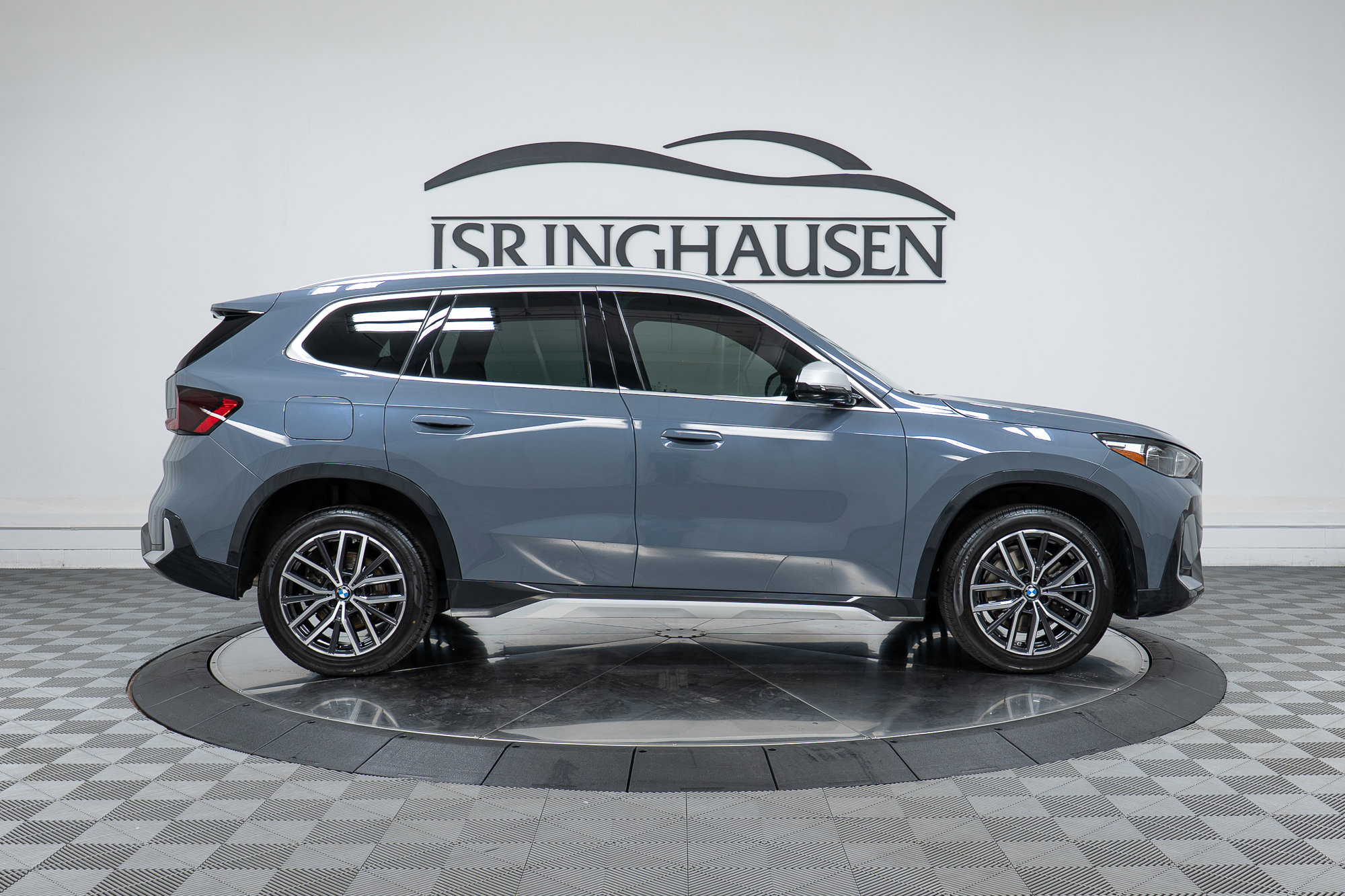 Certified 2023 BMW X1 xDrive28i AWD/4WD image 4