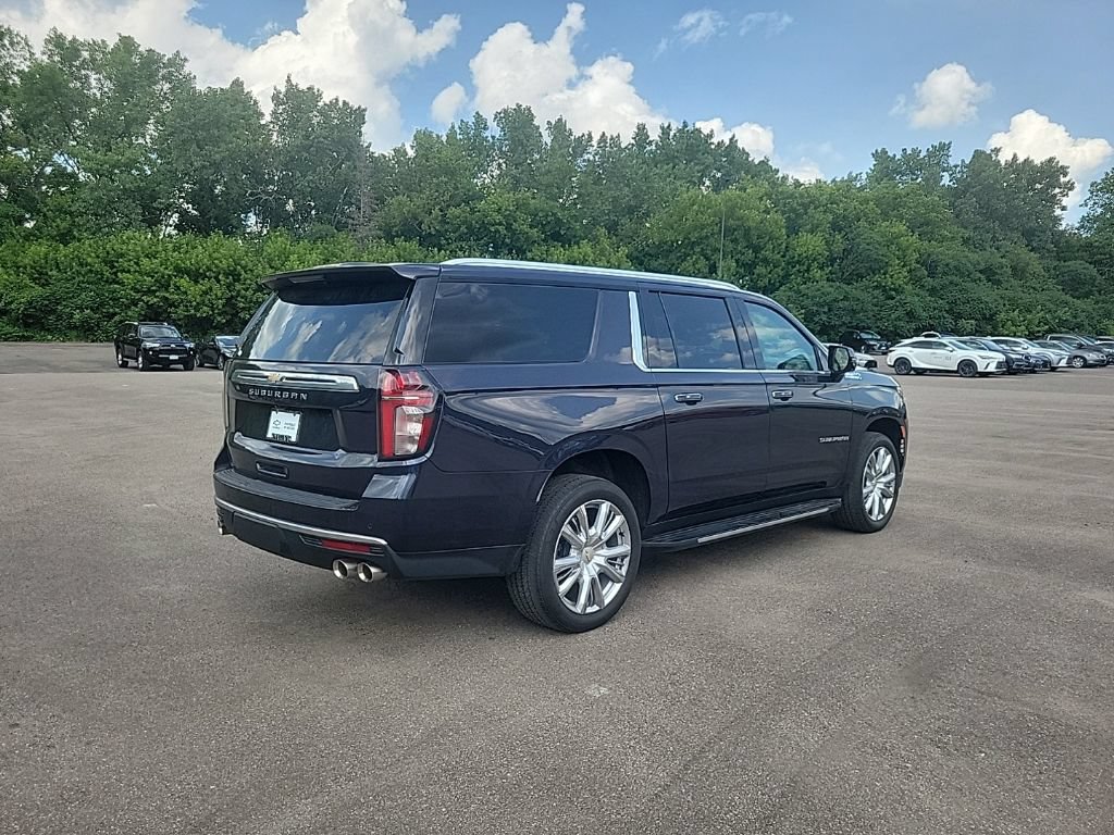 Used 2023 Chevrolet Suburban High Country AWD/4WD image 15