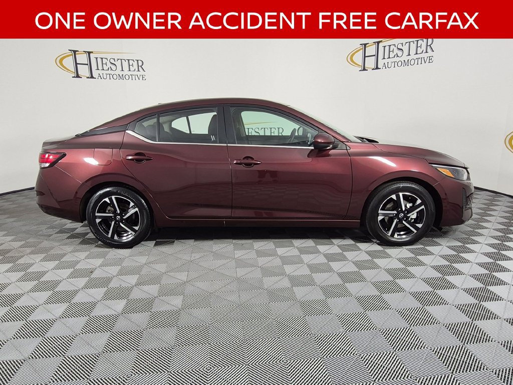 Used 2025 Nissan Sentra SV FWD image 3