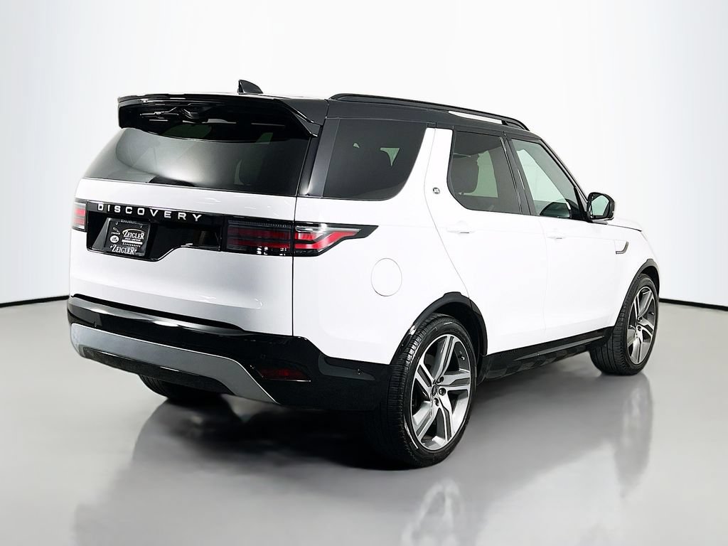 Certified 2025 Land Rover Discovery Metropolitan Edition AWD/4WD image 5