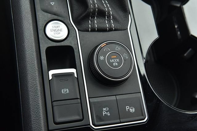 Used 2022 Volkswagen Atlas SEL Premium AWD/4WD image 17