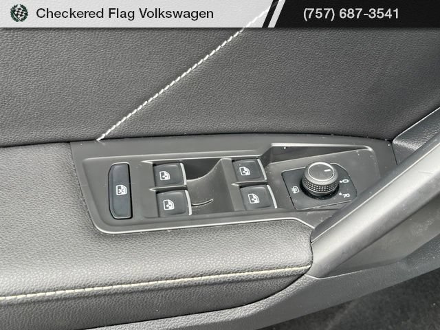 Used 2023 Volkswagen Tiguan SE R-Line FWD image 15