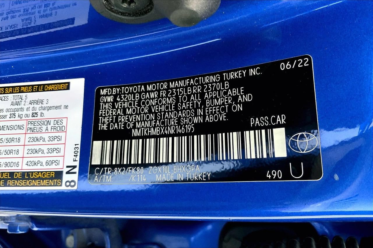 Used 2022 Toyota C-HR XLE FWD image 8