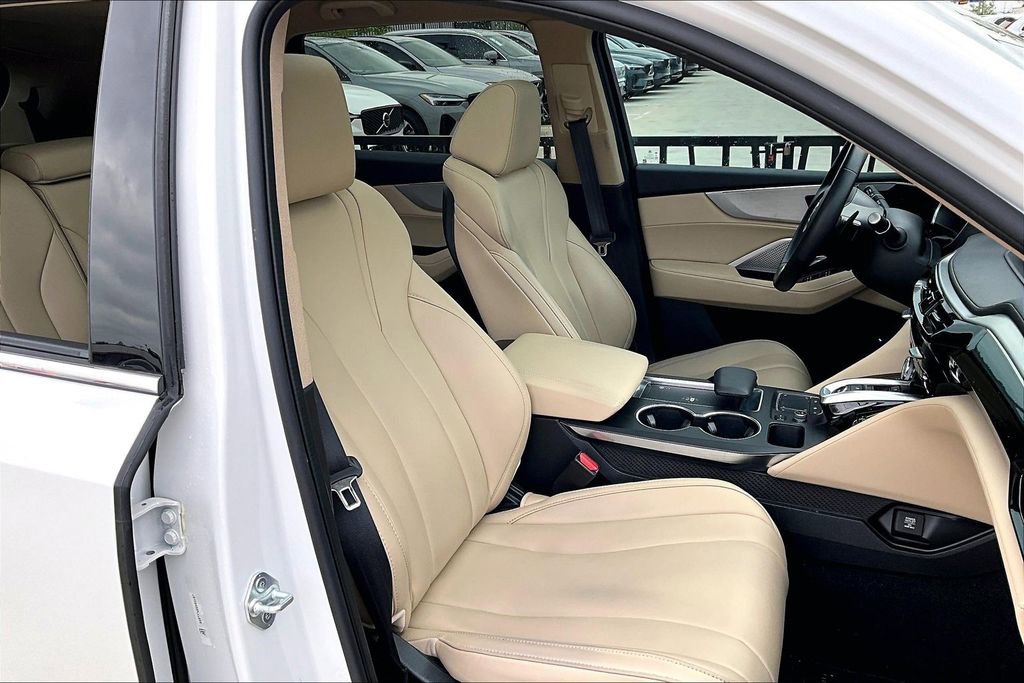 Used 2023 Acura MDX FWD image 10