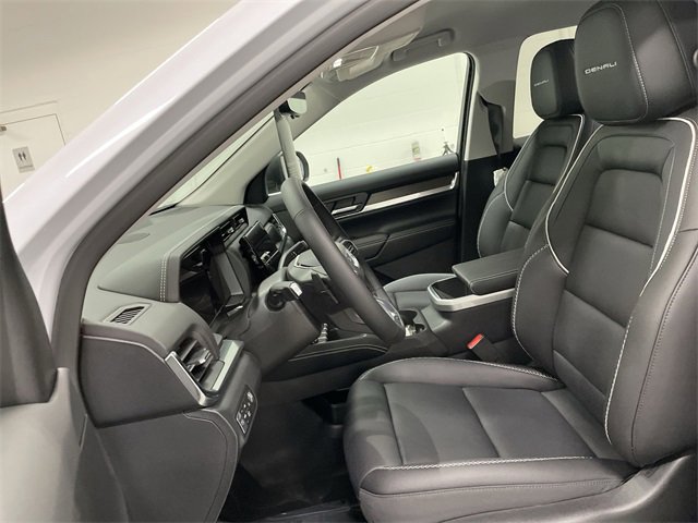 New 2026 GMC Terrain Denali w/ LPO, Floor Liner Package image 22
