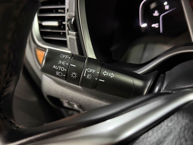 Used 2018 Honda CR-V Touring image 21