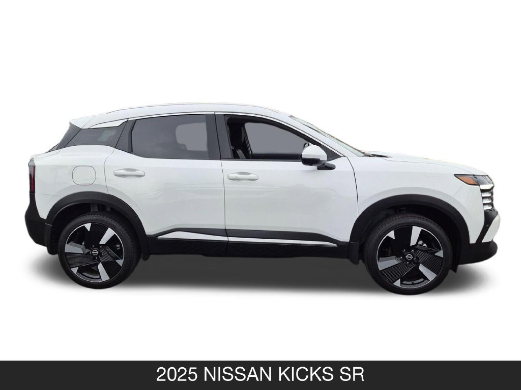 Certified 2025 Nissan Kicks SR FWD image 6