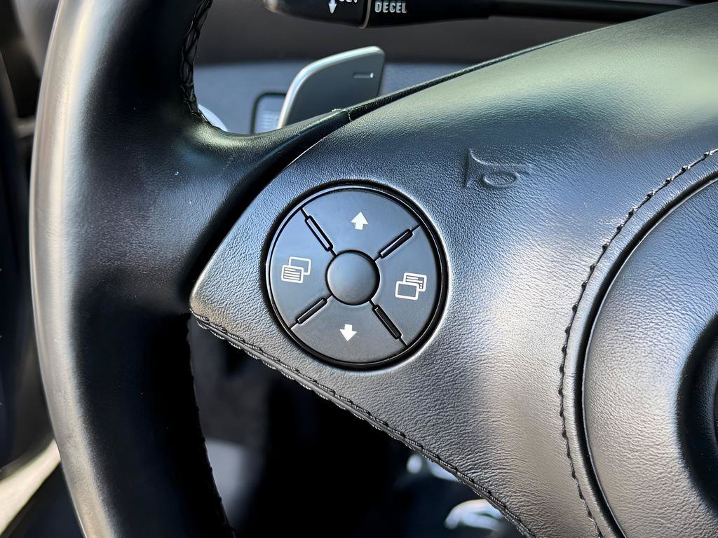Used 2011 Mercedes-Benz SL 550 image 27
