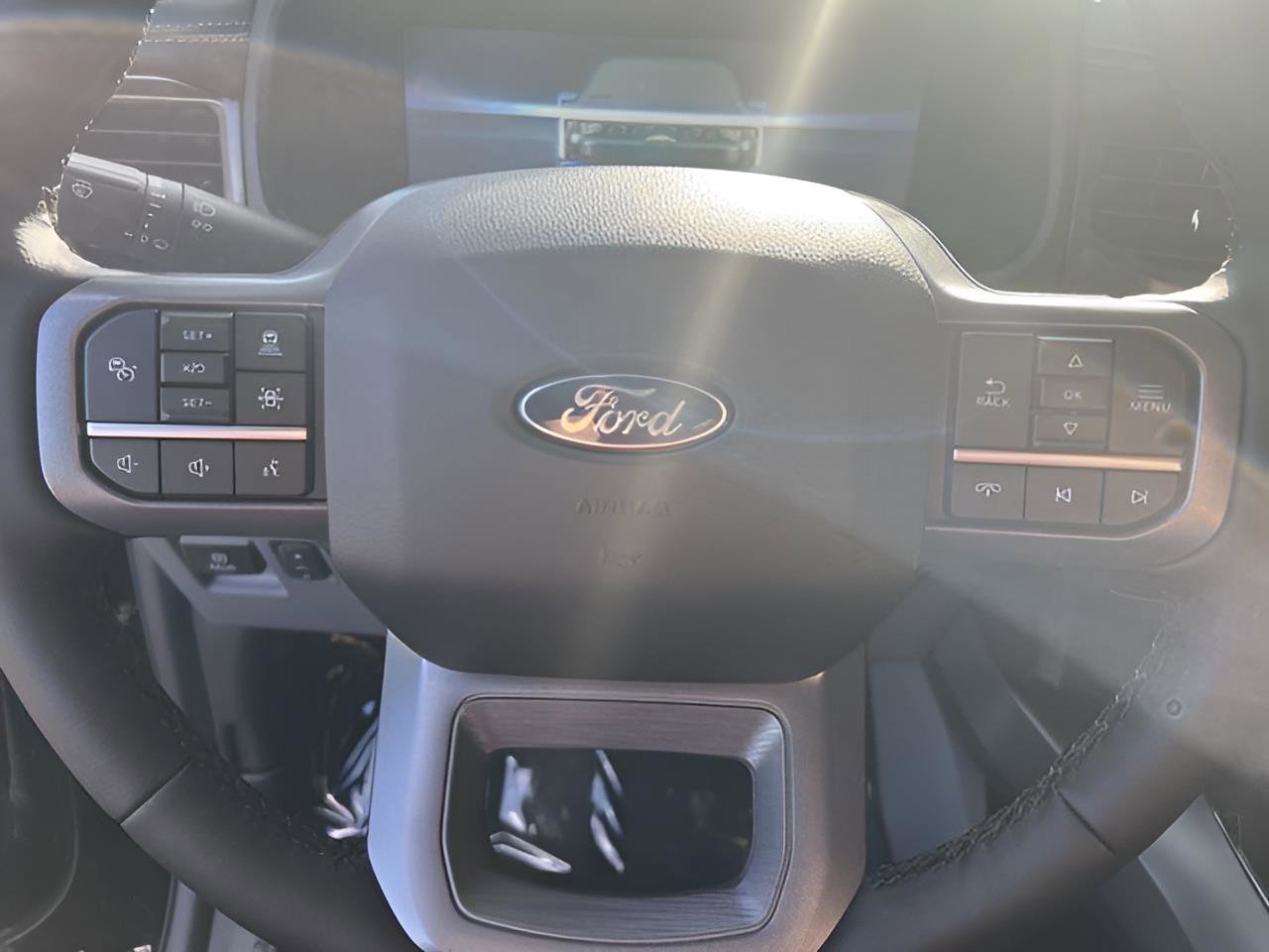 New 2025 Ford F150 Lightning Flash AWD/4WD image 13