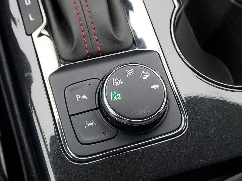 Certified 2023 Chevrolet Blazer RS w/ Driver Confidence II Package AWD/4WD image 19