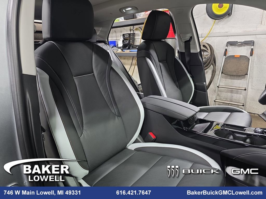 New 2026 Buick Envision Sport Touring image 10