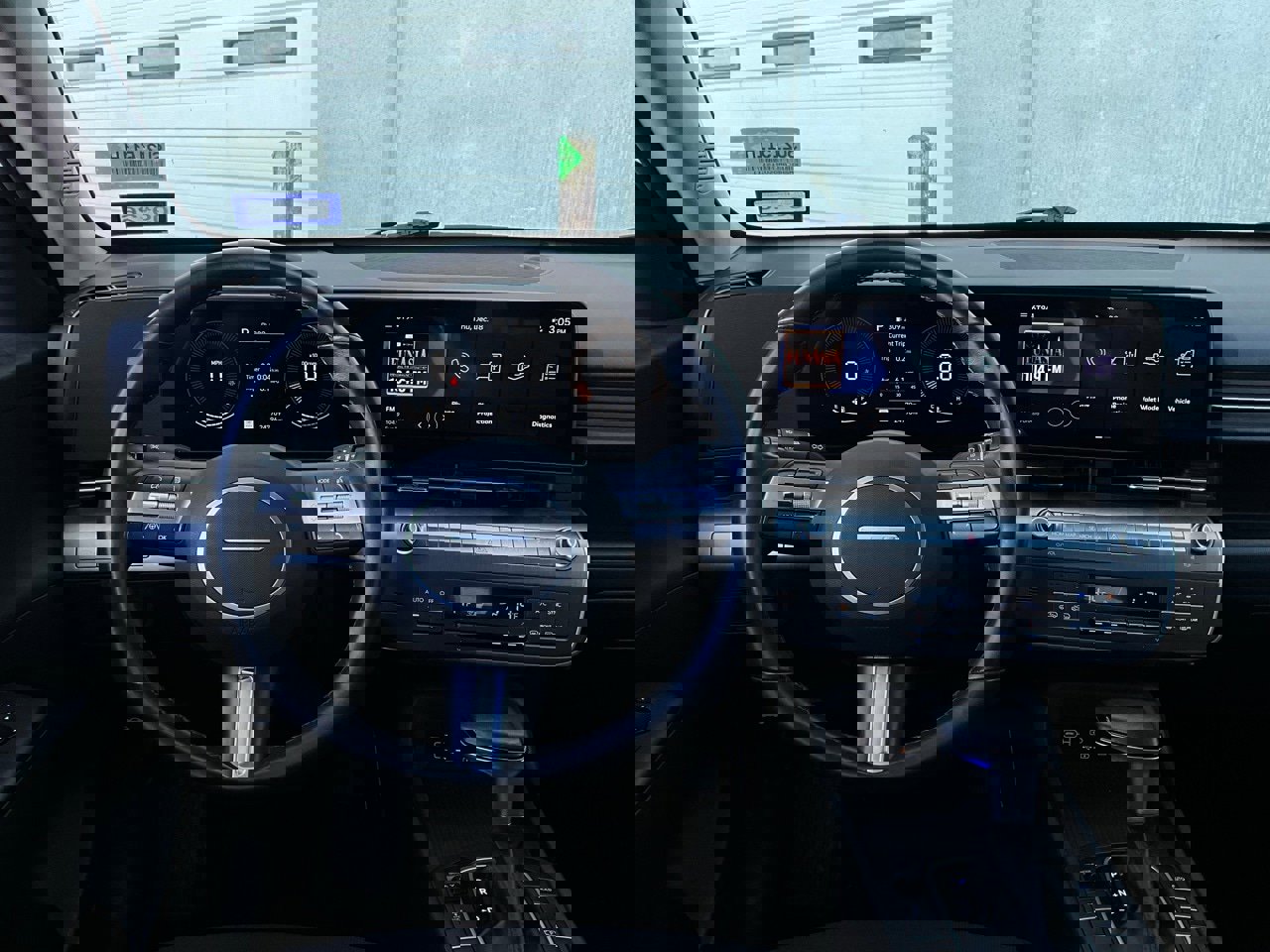 Used 2025 Hyundai Kona SEL image 14