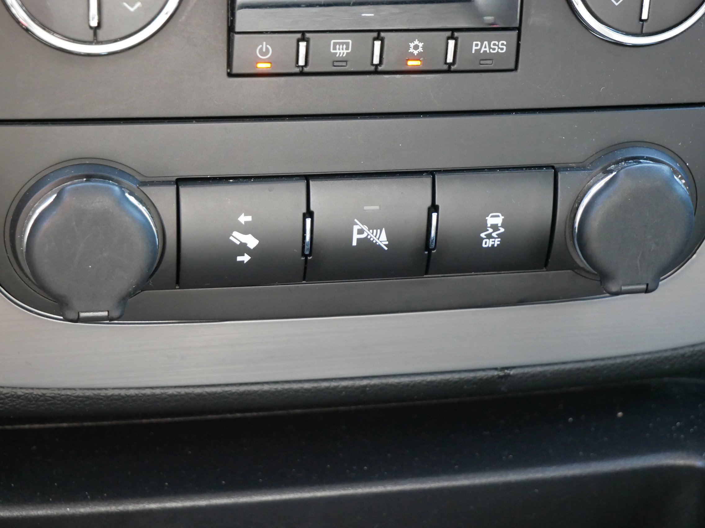 Used 2014 GMC Yukon XL SLT image 26