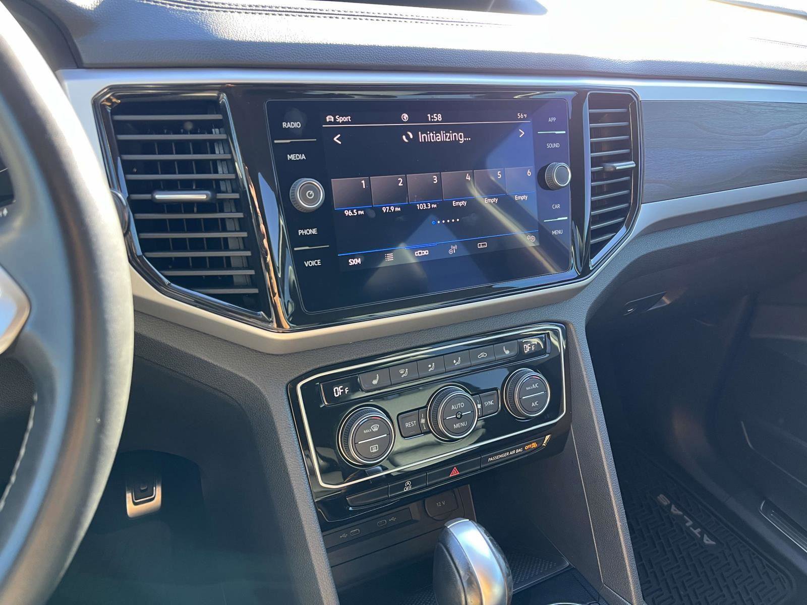 Used 2022 Volkswagen Atlas SE image 26