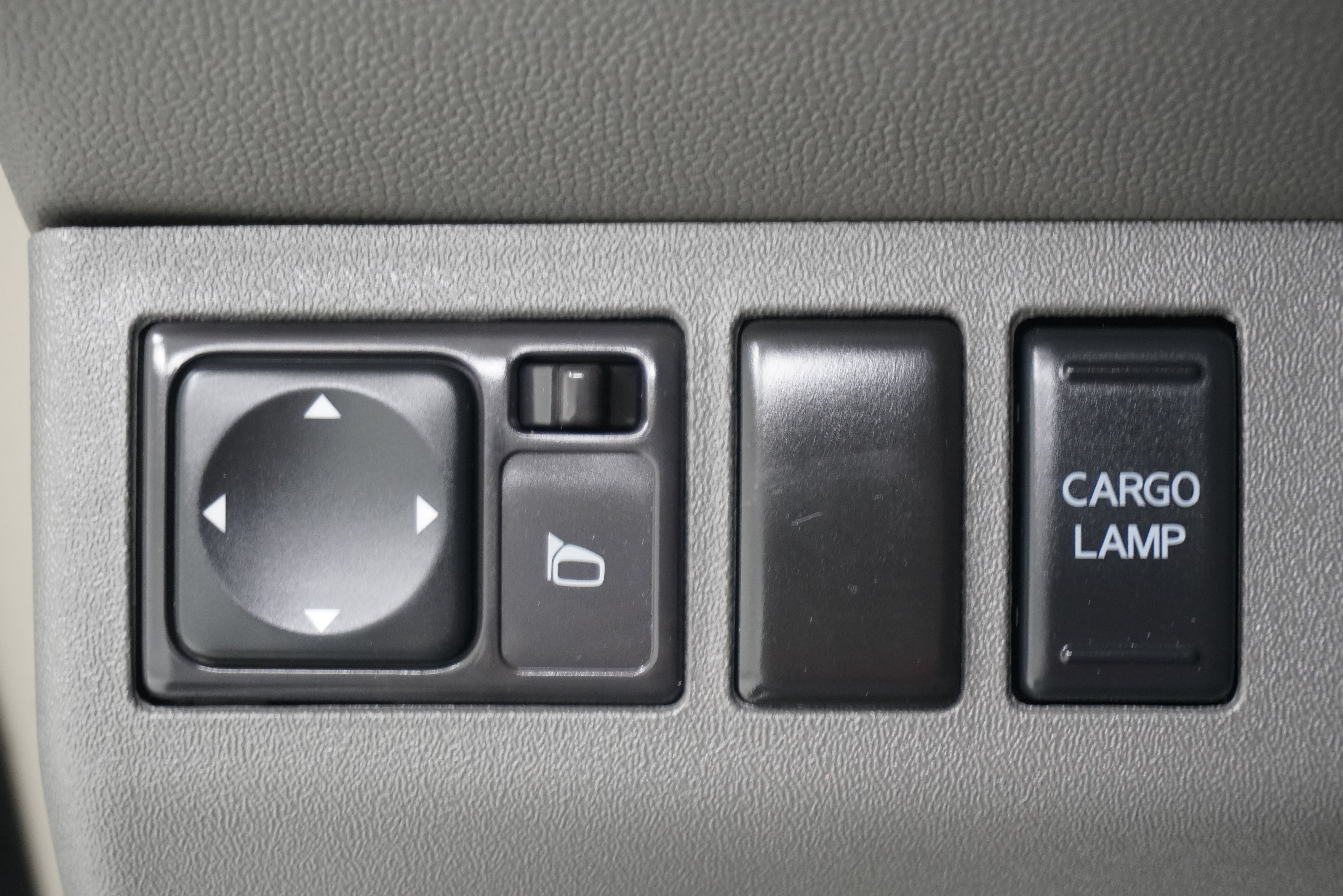 Used 2013 Nissan Frontier SV w/ SV Value Truck Pkg RWD image 19
