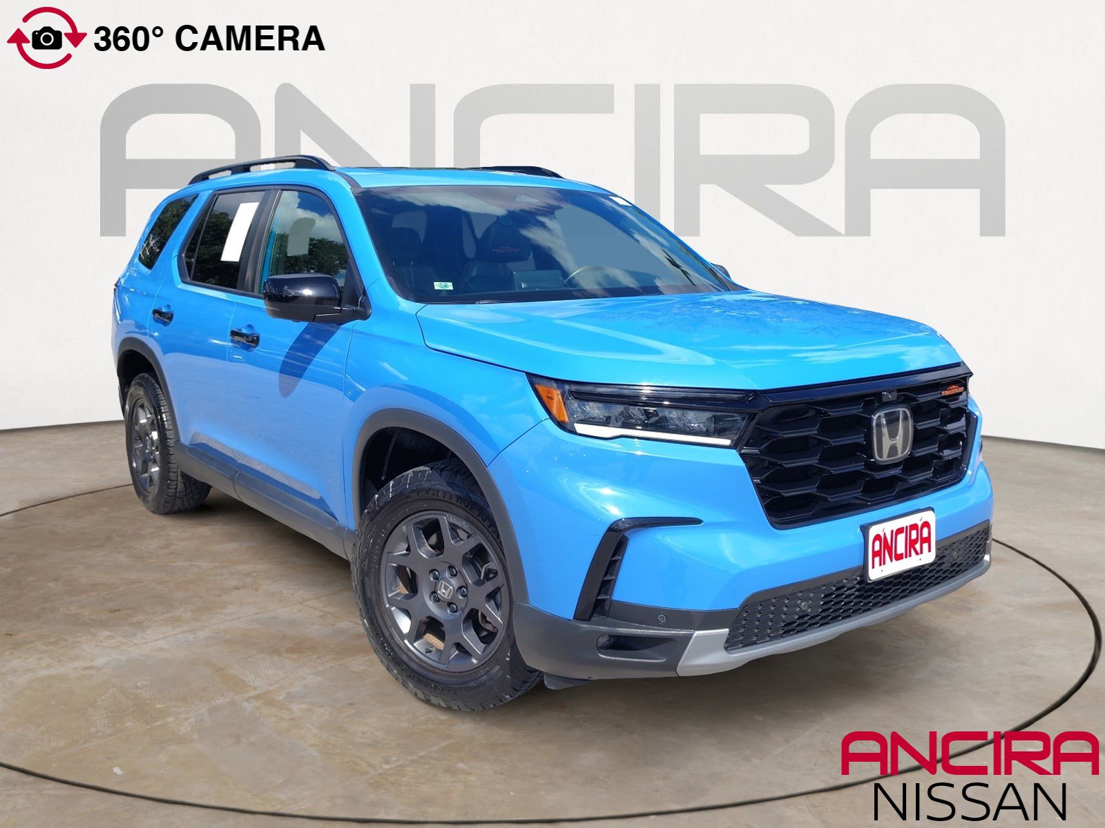 Used 2024 Honda Pilot TrailSport image 1