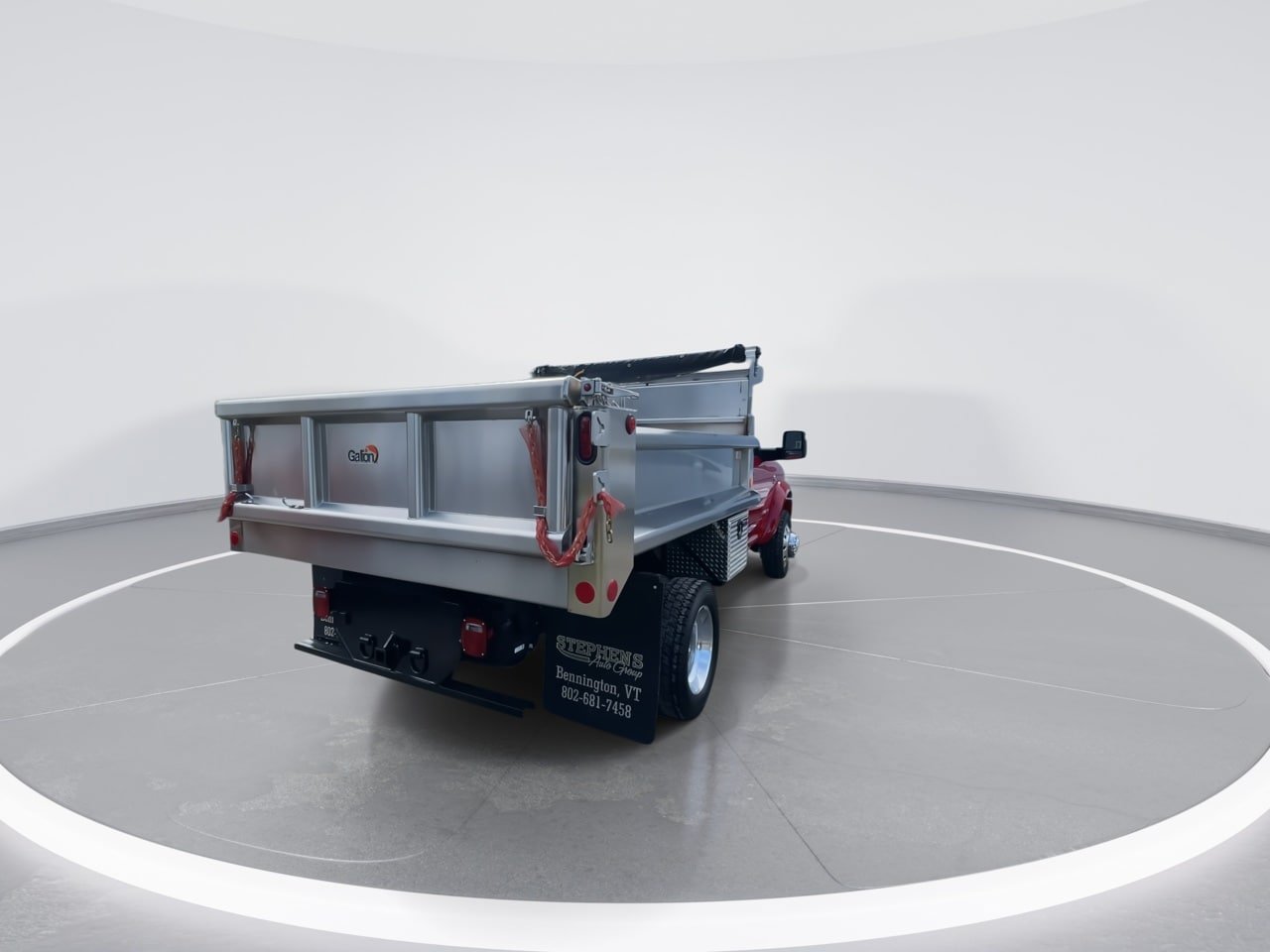 New 2026 RAM 5500 4x4 Regular Cab image 18