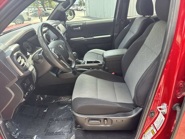 Used 2022 Toyota Tacoma TRD Sport w/ Technology Package AWD/4WD image 15