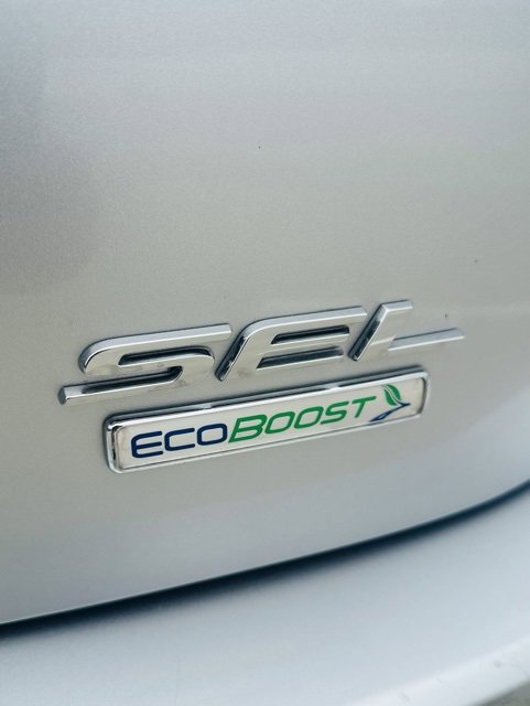 Used 2017 Ford Edge SEL FWD image 11