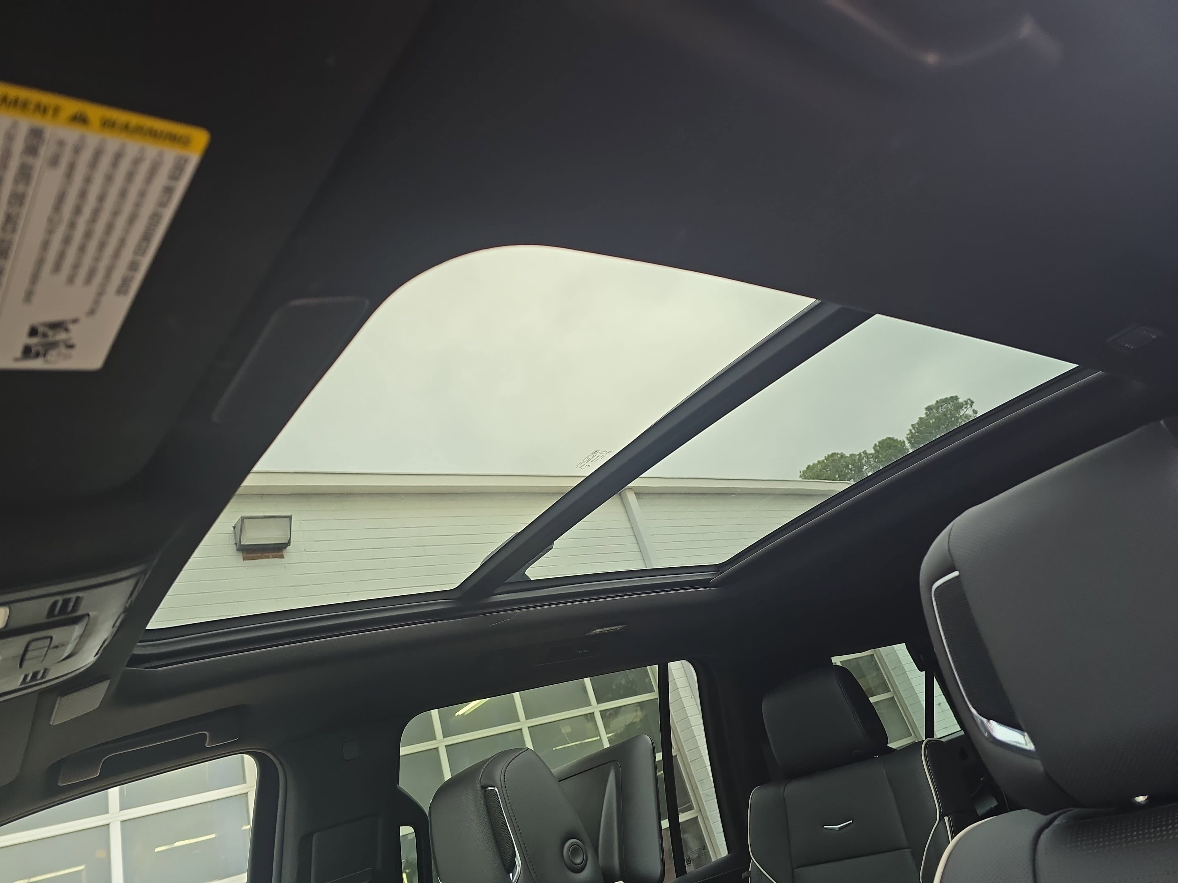 Certified 2023 Cadillac Escalade ESV Premium Luxury w/ LPO, Floor Liner Package AWD/4WD image 31
