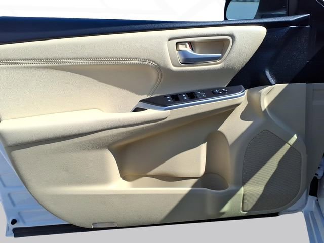 Used 2017 Toyota Camry XLE image 10