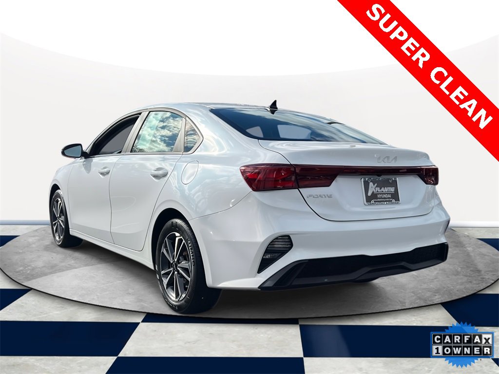 Used 2023 Kia Forte LXS w/ LXS Technology Package image 5