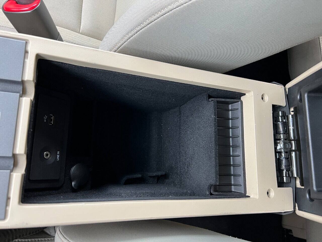 Used 2019 Ford Flex SE FWD image 19