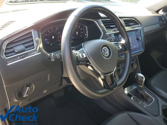 Used 2019 Volkswagen Tiguan SEL FWD image 19