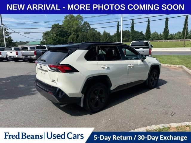 Used 2021 Toyota RAV4 XSE AWD/4WD image 3