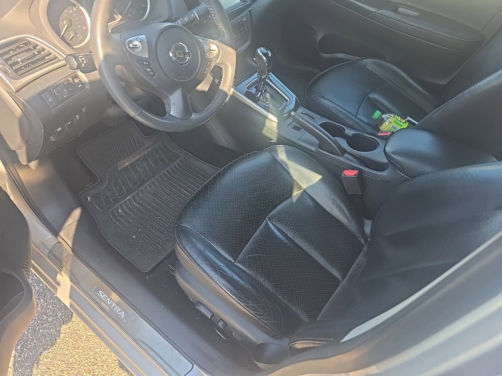 Used 2016 Nissan Sentra SL w/ Technology Package FWD image 12