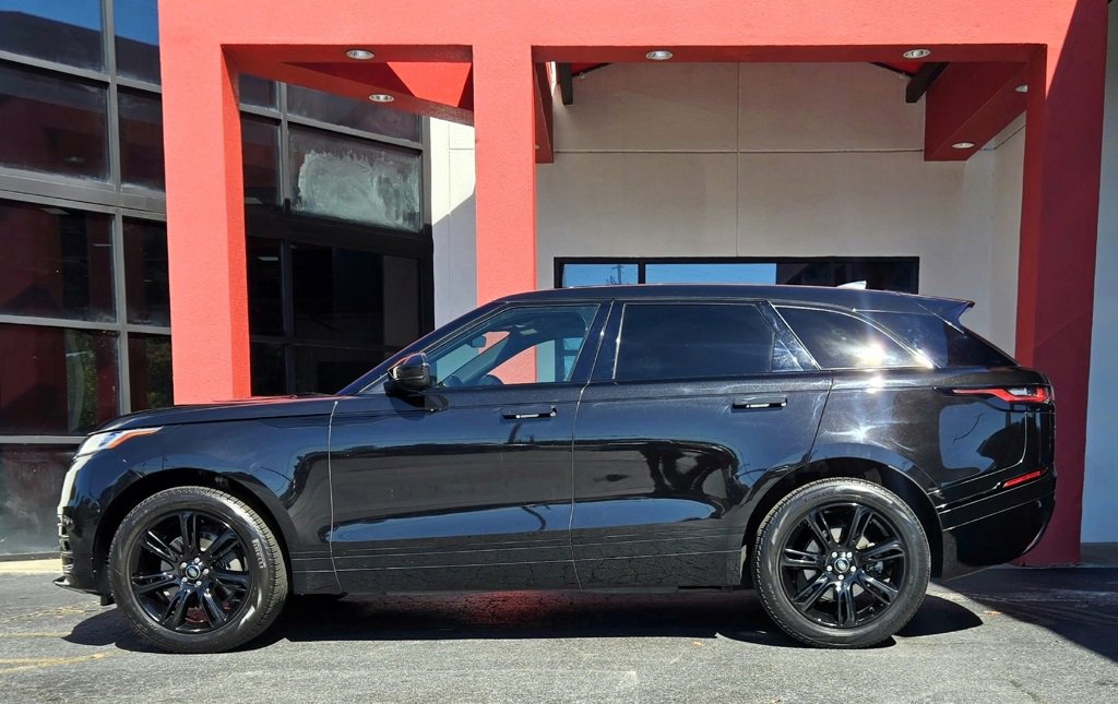 Used 2022 Land Rover Range Rover Velar R-Dynamic S image 4