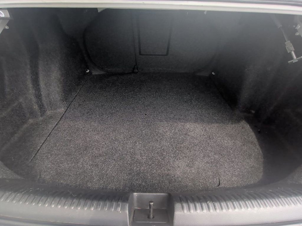 Used 2017 Volkswagen Jetta SEL FWD image 23
