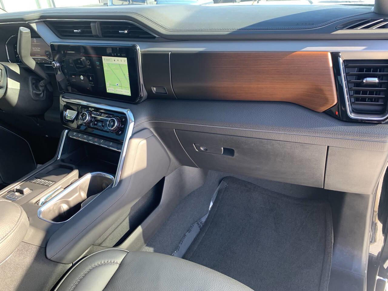 Used 2025 GMC Sierra 2500 Denali w/ Denali Reserve Package image 33