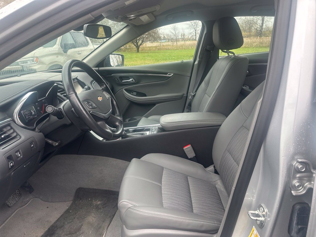 Certified 2018 Chevrolet Impala LT w/ LT Convenience Package FWD image 11