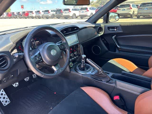 Used 2020 Toyota 86 RWD image 9