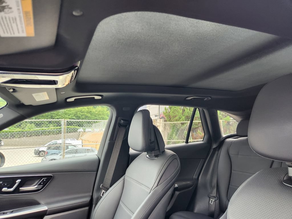 Certified 2025 Mercedes-Benz GLC 300 4MATIC image 10