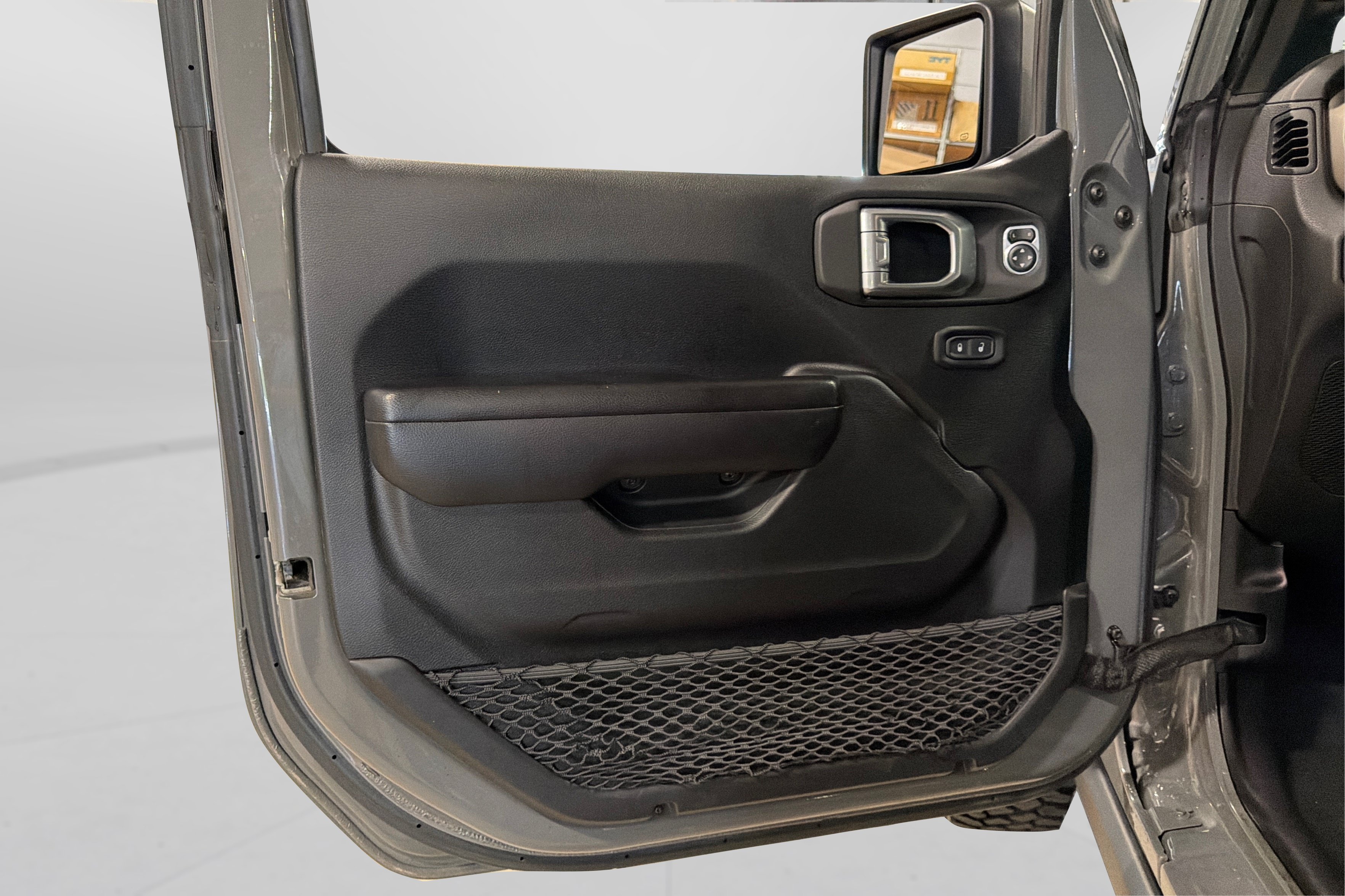 Used 2021 Jeep Wrangler Sport AWD/4WD image 15