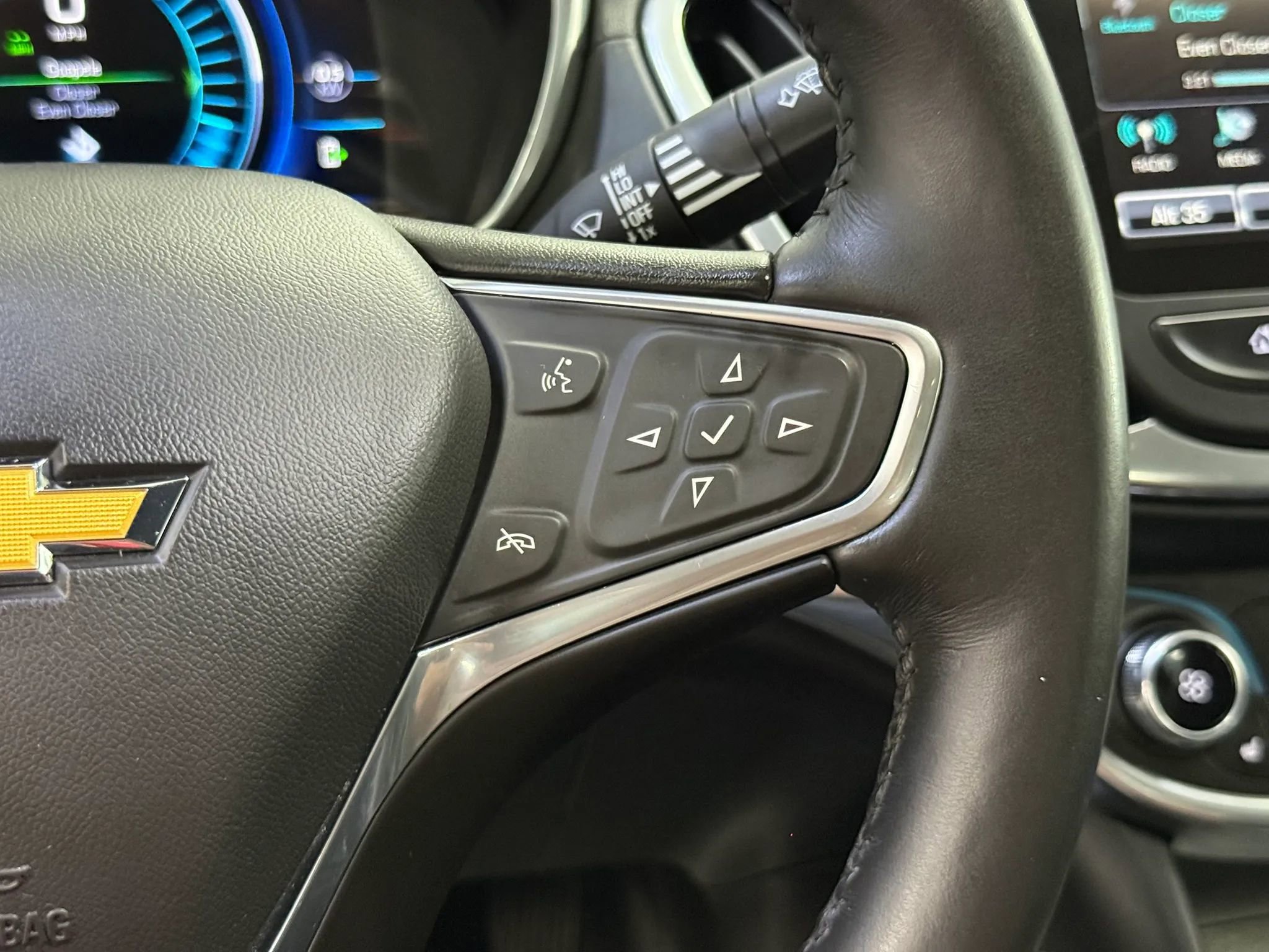Used 2017 Chevrolet Volt Premier w/ Driver Confidence II Package image 26