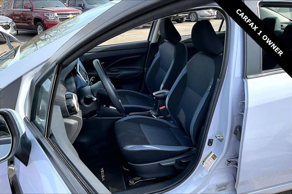 Used 2024 Nissan Versa SV w/ Trunk Package image 20