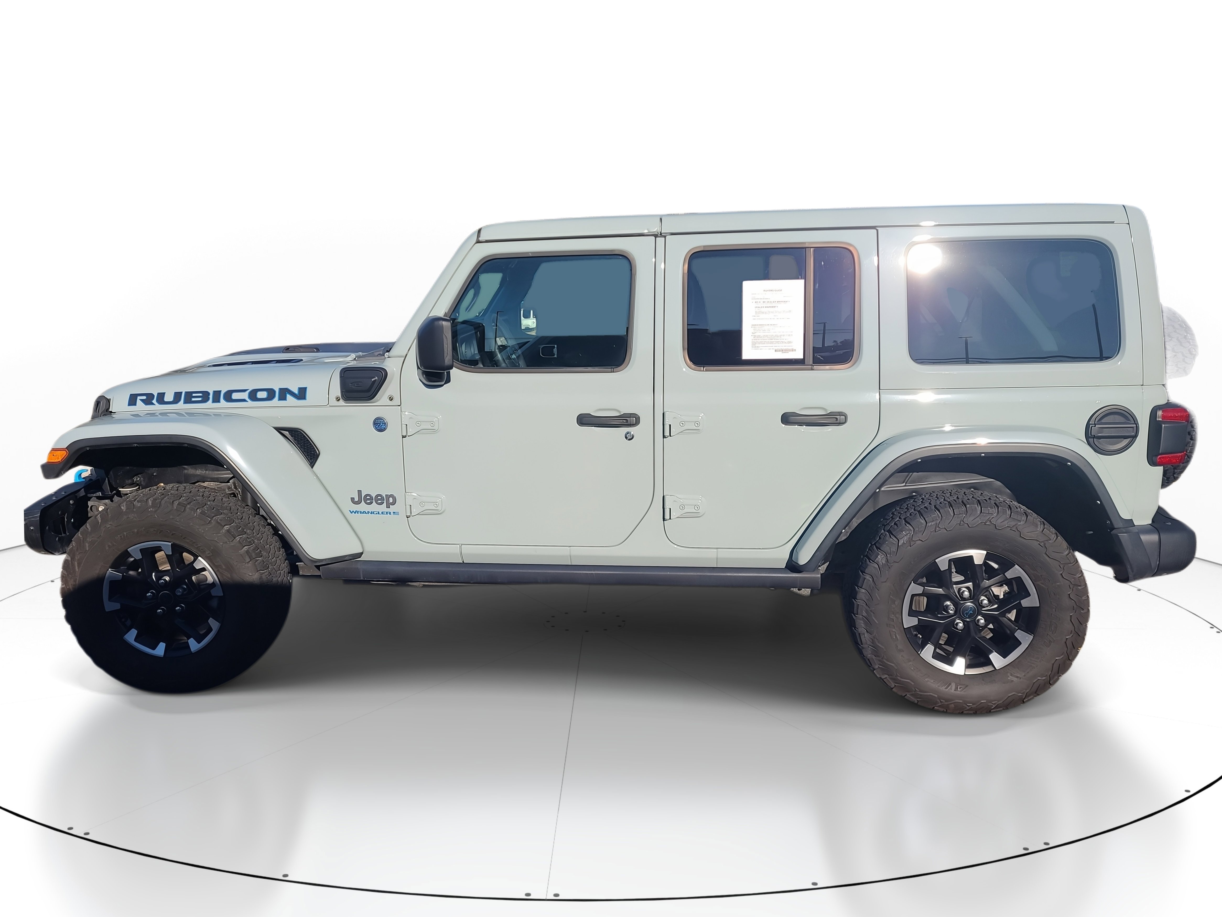 Used 2024 Jeep Wrangler Unlimited Rubicon 4xe image 3