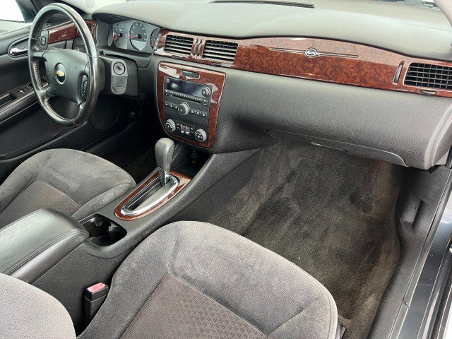 Used 2011 Chevrolet Impala LT image 15